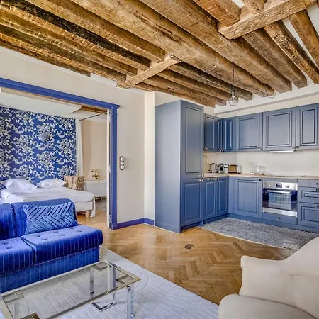 Authentic 1br 3p - Notre Dame