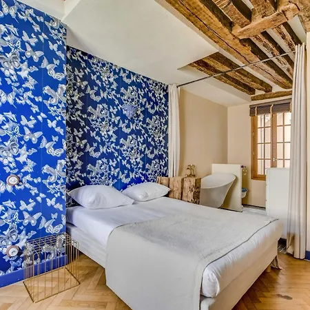 Authentic 1br 3p - Notre Dame Apartment Paris
